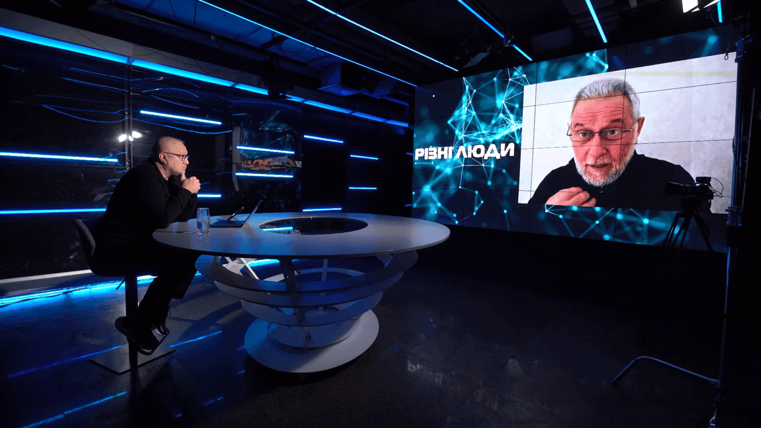 Статья «Ты видел, что он в подштанниках?». Историк Михаил Эдельштейн — о том, как Руслан Кутаев попал в ПАСЕ