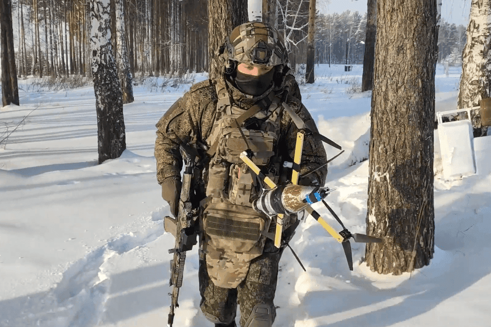 Статья Секретные поставки и кулуарные ссоры