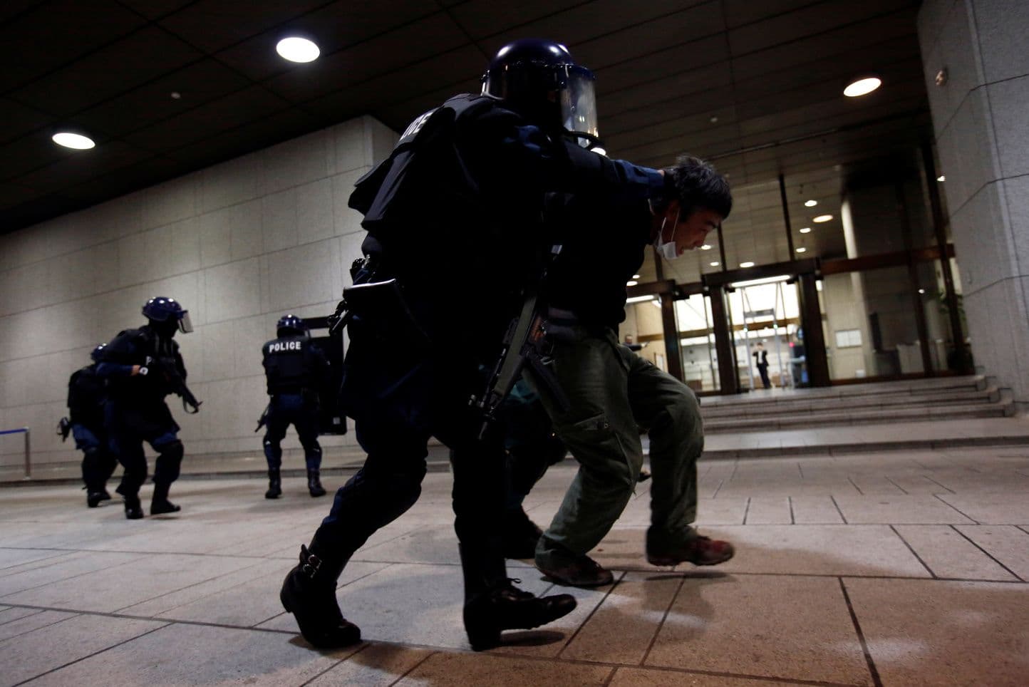 Статья Снова обыски и войны