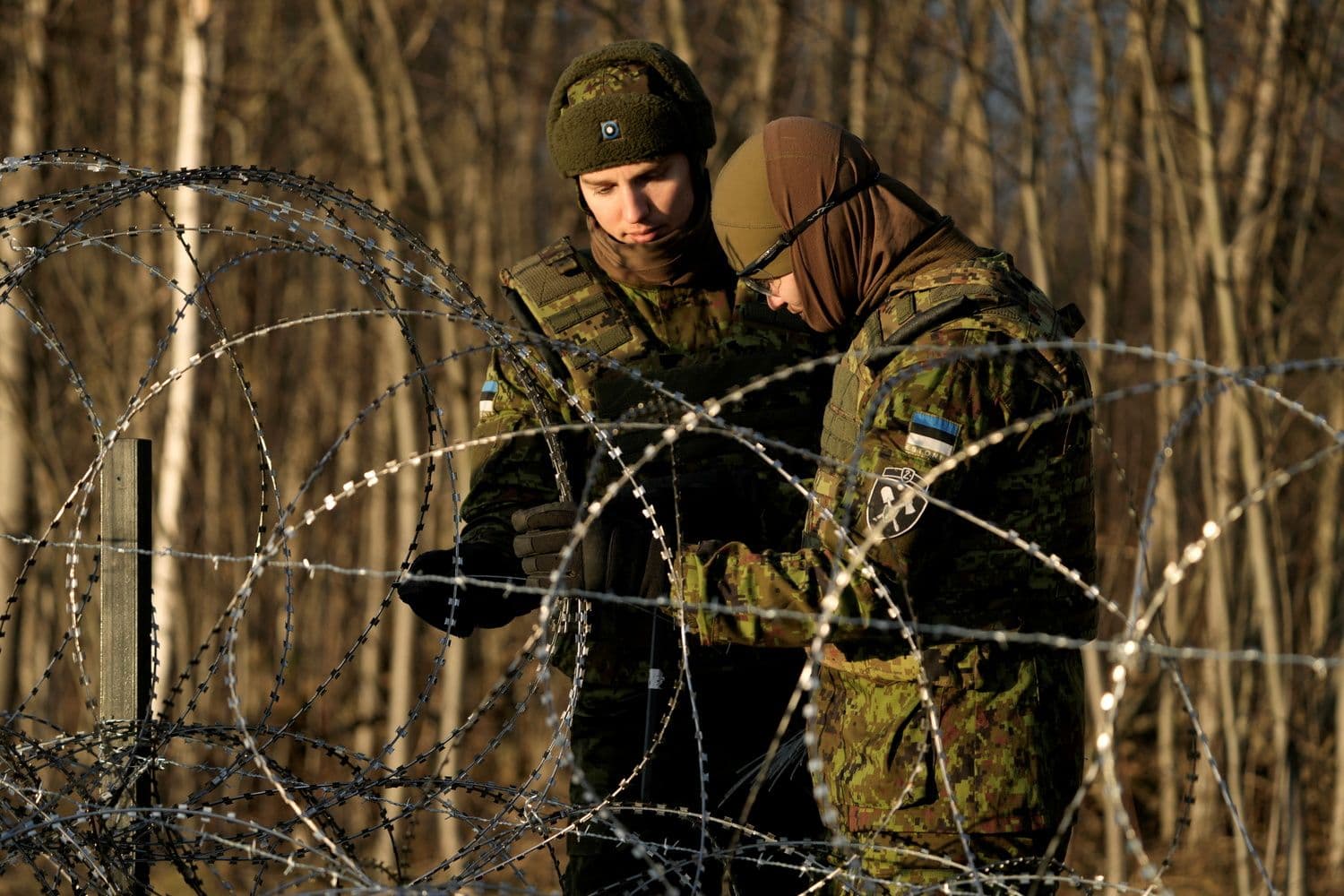 Эстонские солдаты на границе с Россией. Фото: INTS KALNINS / Reuters / Forum