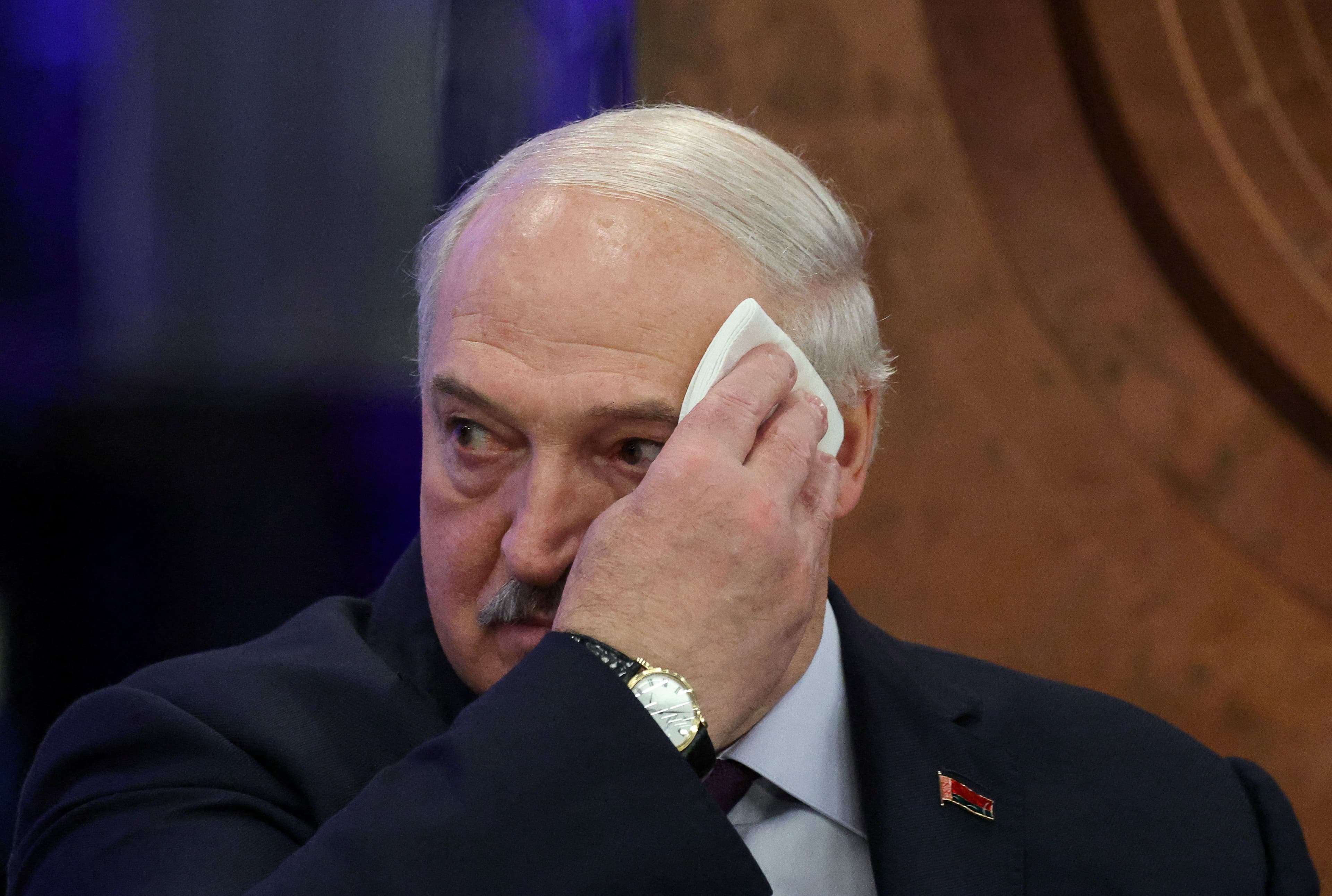 Статья Как Лукашенко пропал в Омане