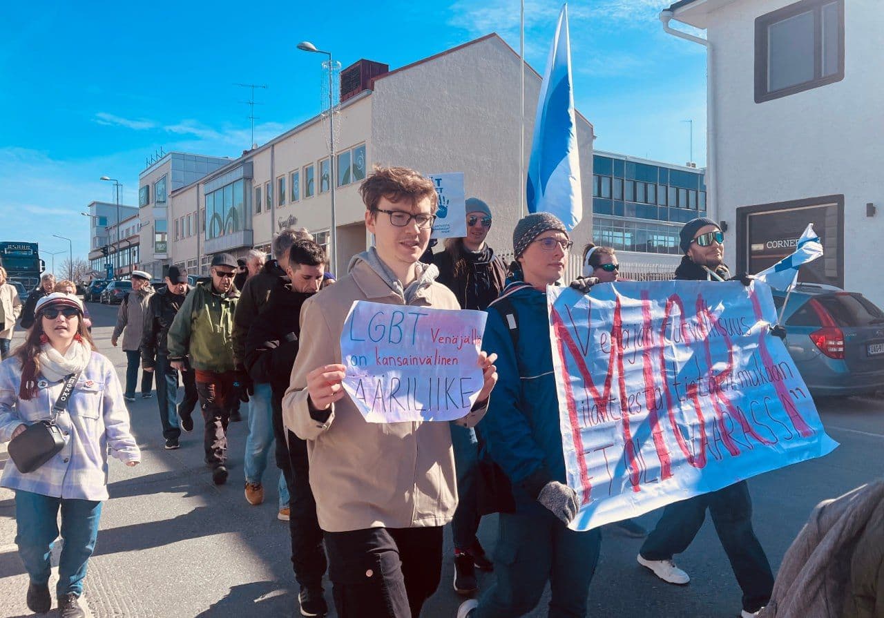 Демонстрация россиян против отказов в убежище. Фото: Кеми против войны / Telegram