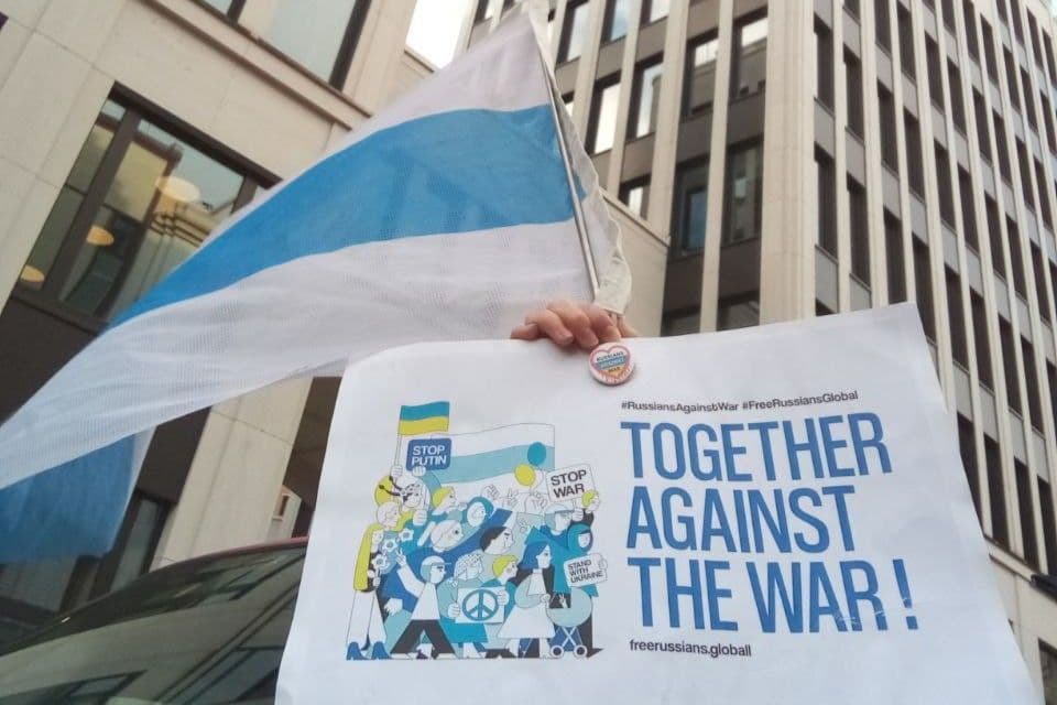 Фото: Russians Against War в Швеции