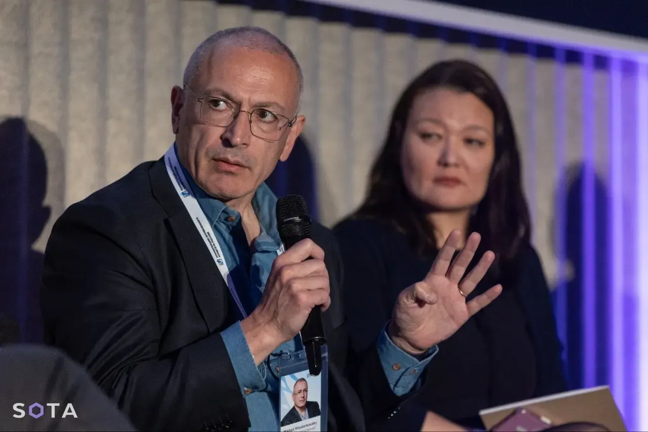 Наталия Арно и Михаил Ходорковский. Фото: Руслан Терехов / SOTA