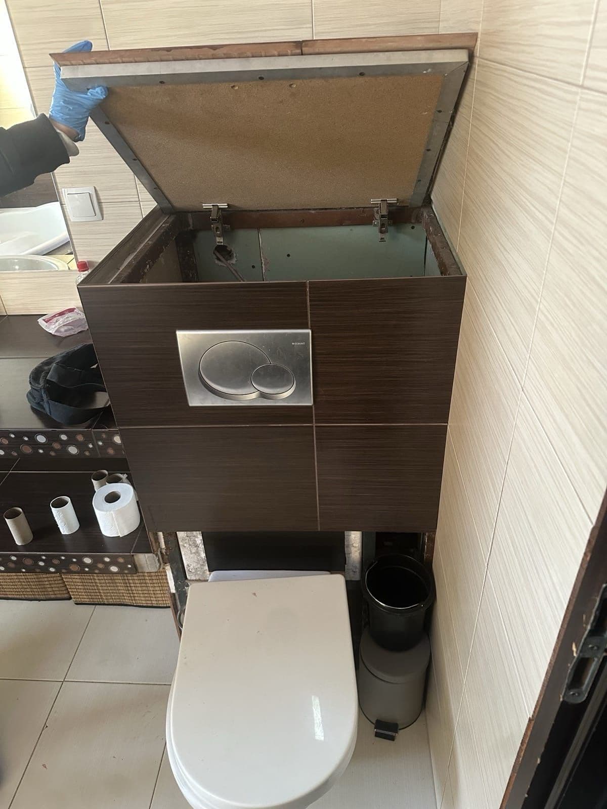 Унитаз разыскиваемого. Фото: Policja Łomża