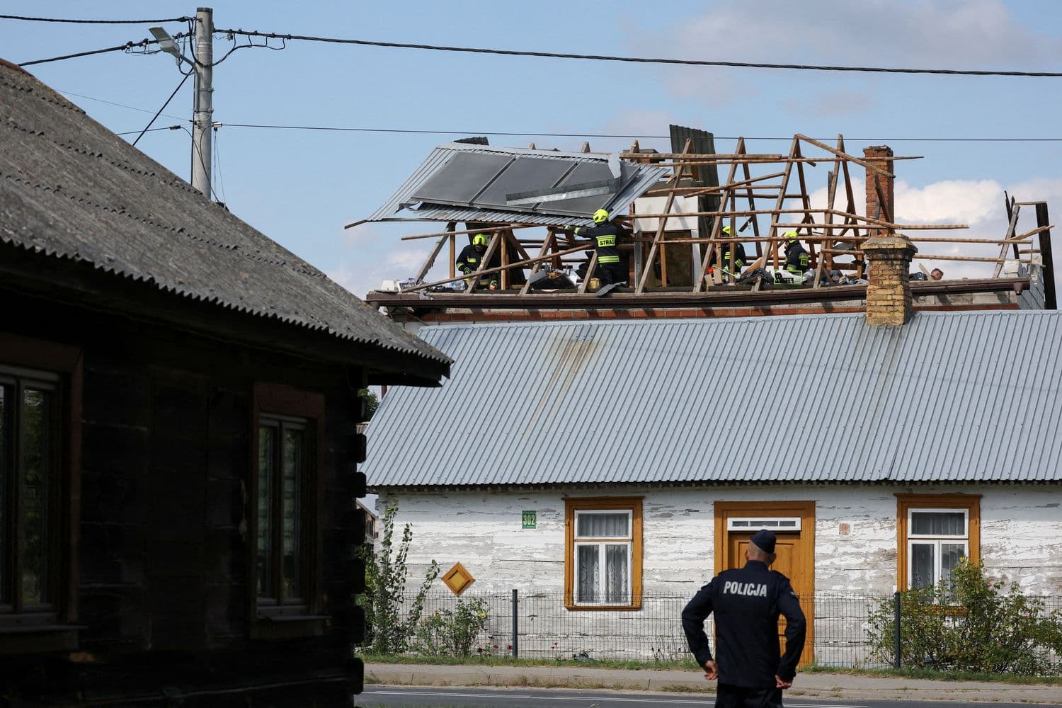 Разрушенный дом в Вырыках. Фото: Kacper Pempel / Reuters / Forum