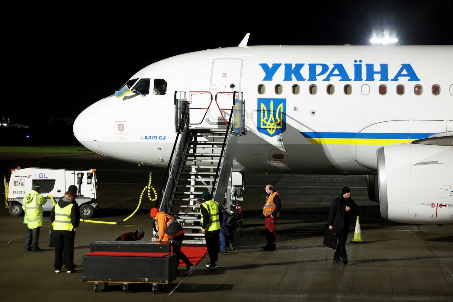 Борт Зеленского в Дублине, 2 декарбря 2025. Фото: Clodagh Kilcoyne / Reuters / Forum