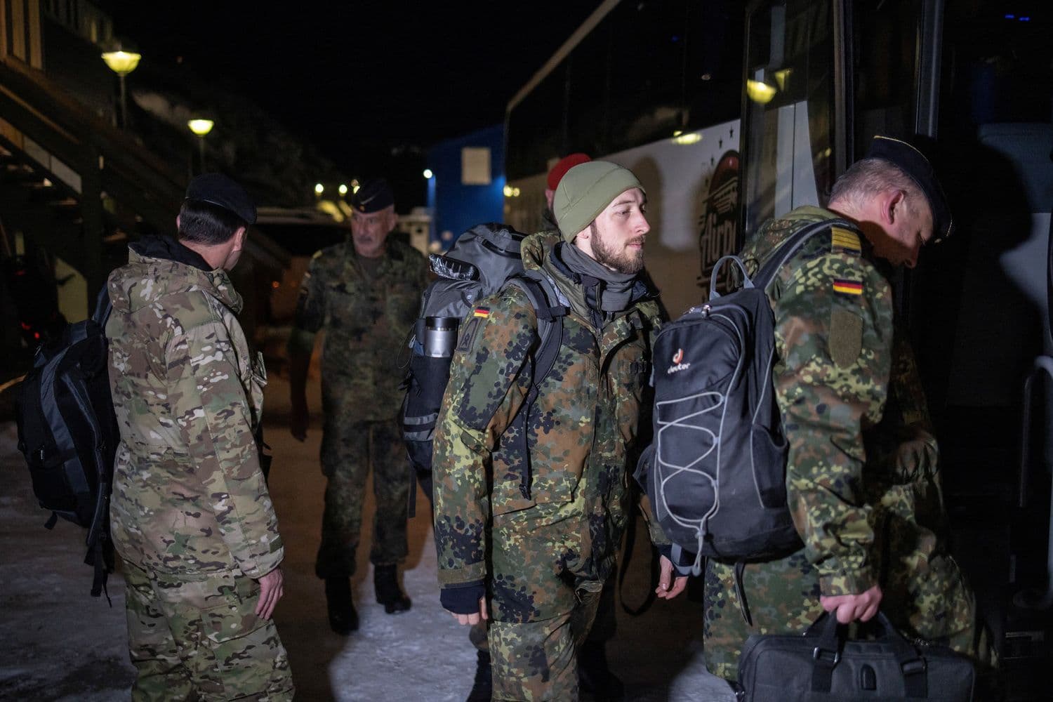 Немецкие солдаты прибывают в Гренландию. Фото: Marko Djurica / Reuters / Forum