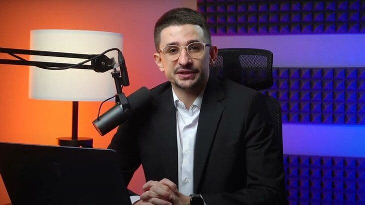 Скриншот: youtube / Майкл Наки