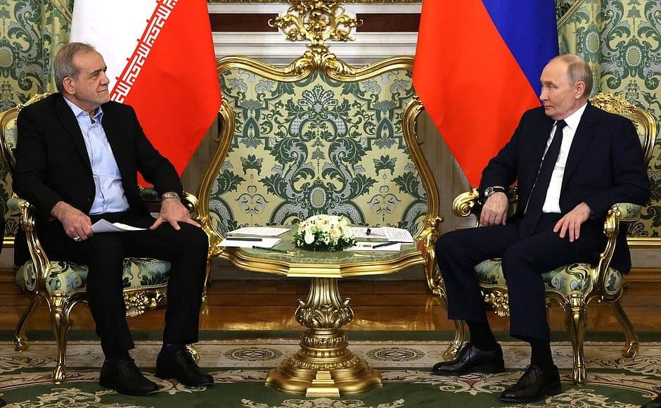 Владимир Путин и Масуд Пезешкиан. Фото: Пресс-служба Кремля